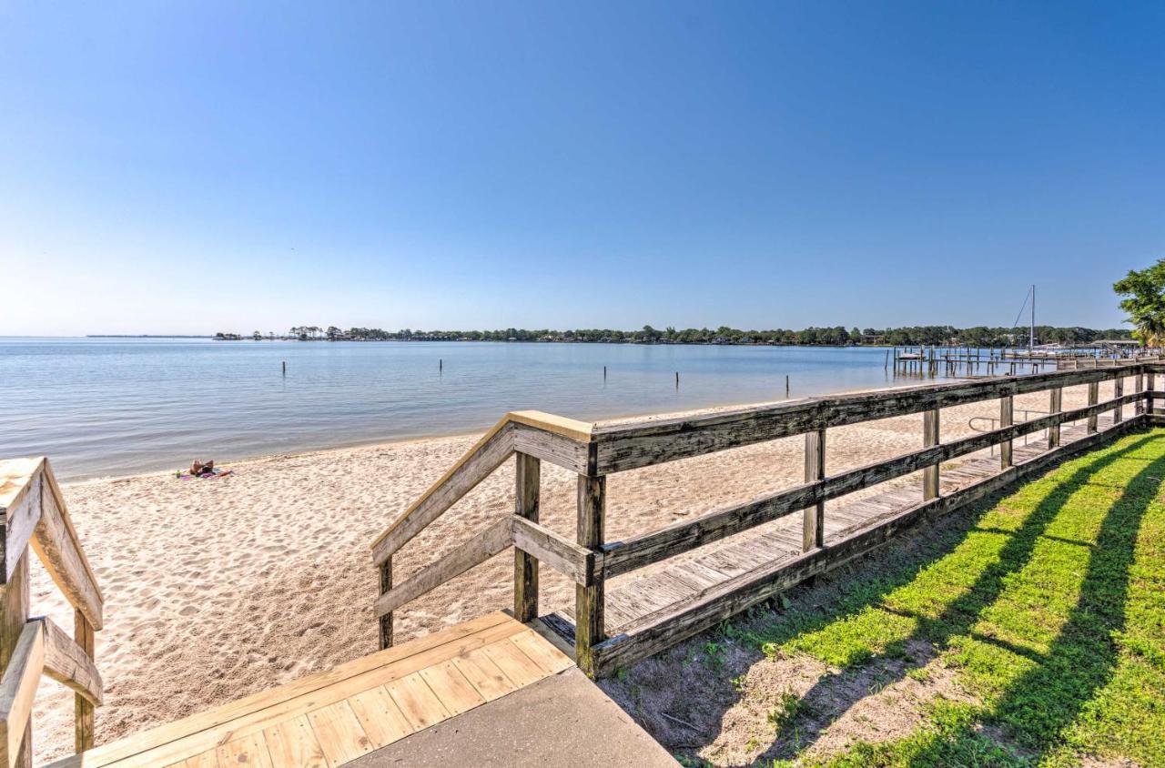 Fort Walton Coastal Retreat With Yard Walk To Beach Fort Walton Beach Esterno foto