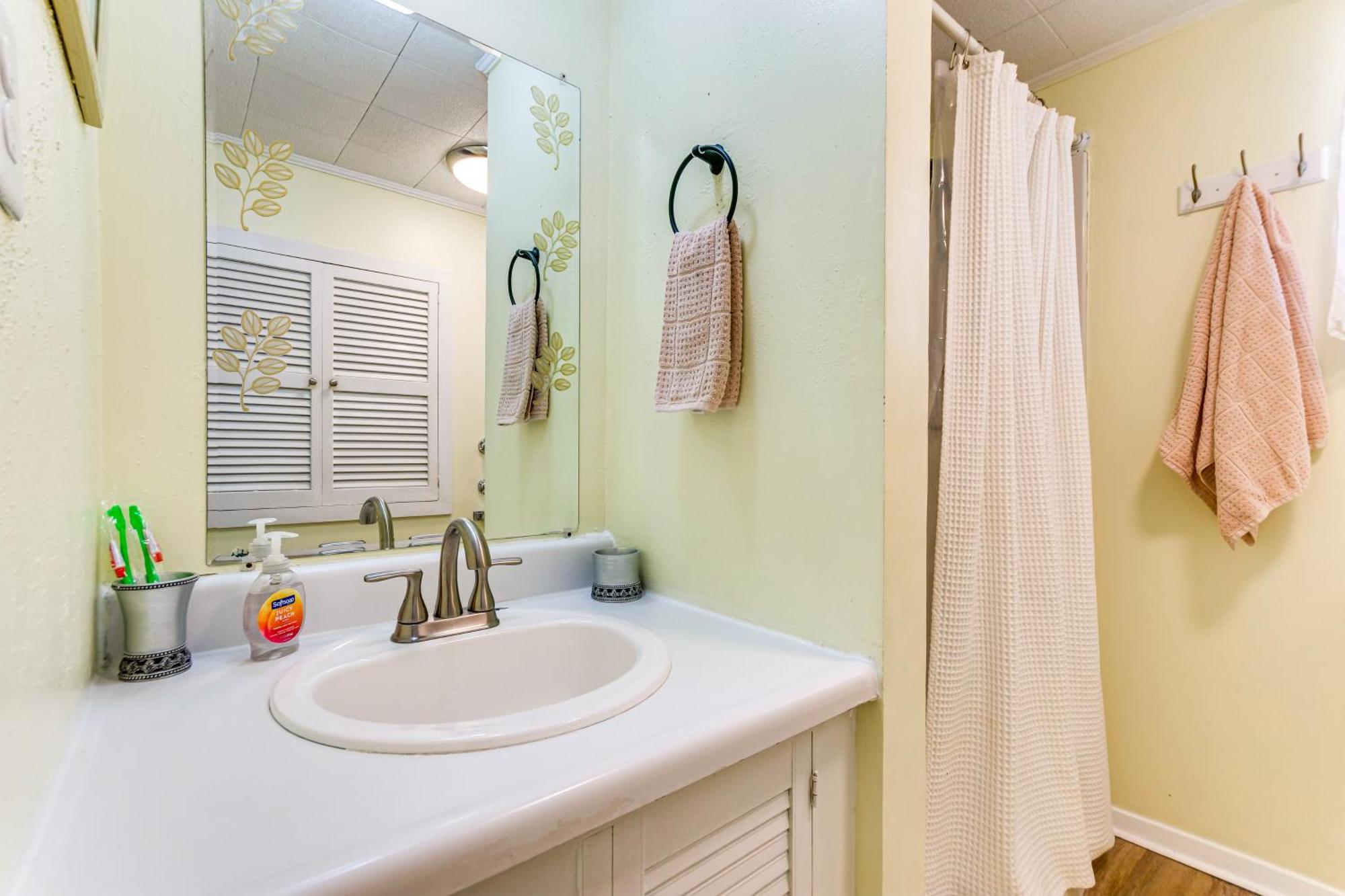 Fort Walton Coastal Retreat With Yard Walk To Beach Fort Walton Beach Esterno foto