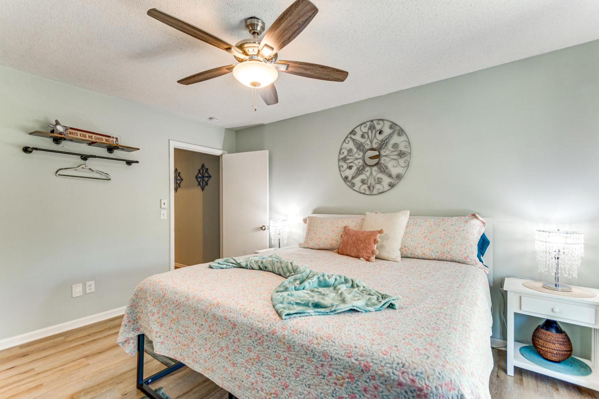 Fort Walton Coastal Retreat With Yard Walk To Beach Fort Walton Beach Esterno foto